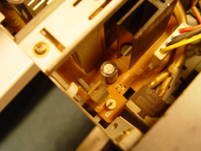 8280-detail_alimentation-an79m12