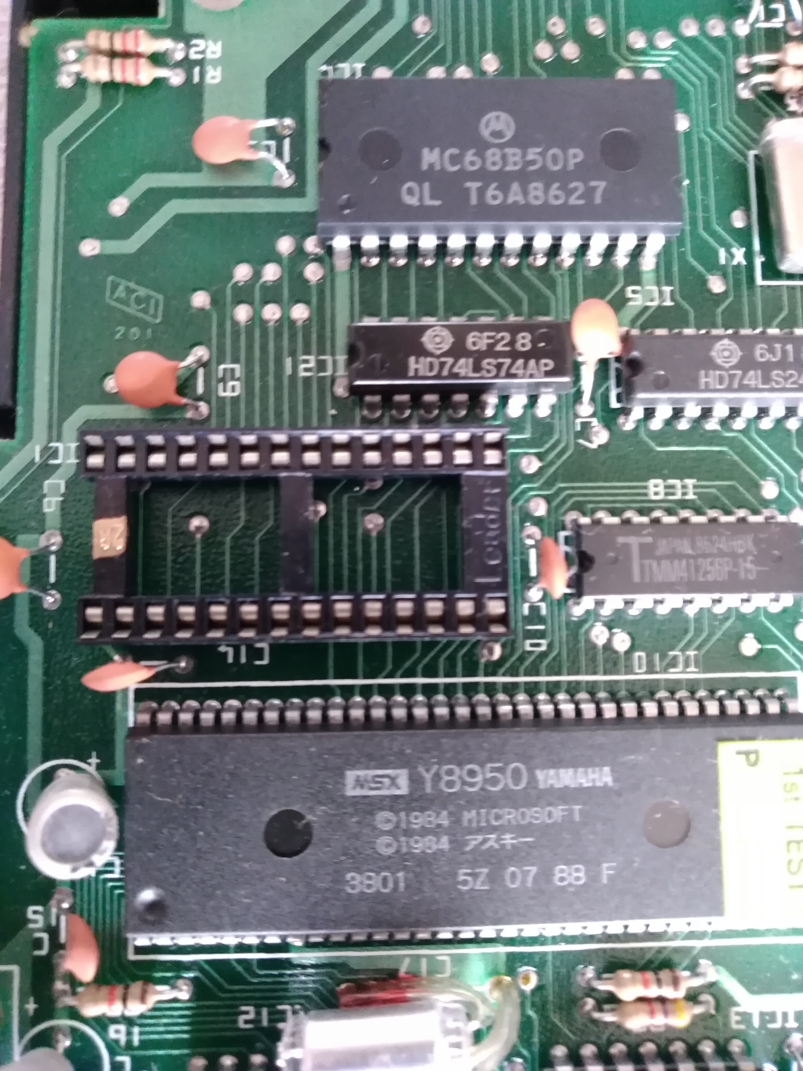 mm_ventre_a_l_air003 mm_ventre_a_l_air003